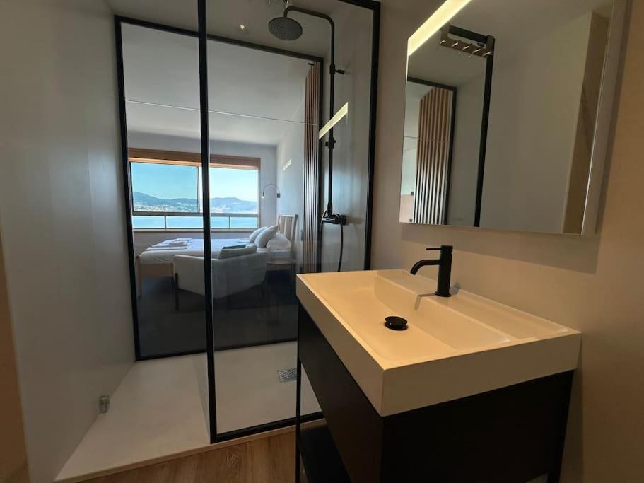 Suite De Lujo Vistas Al Mar Vigo Exterior foto